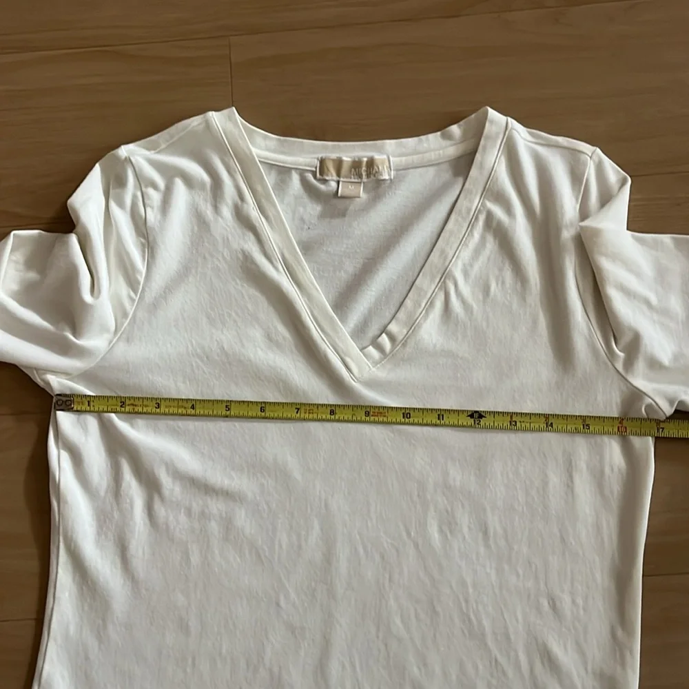 MICHAEL KORS CREAM 3/4SLEEN V-NECK TOP COTTON SPANDEX BLEND LIGHTWEIGHT MEDIUM